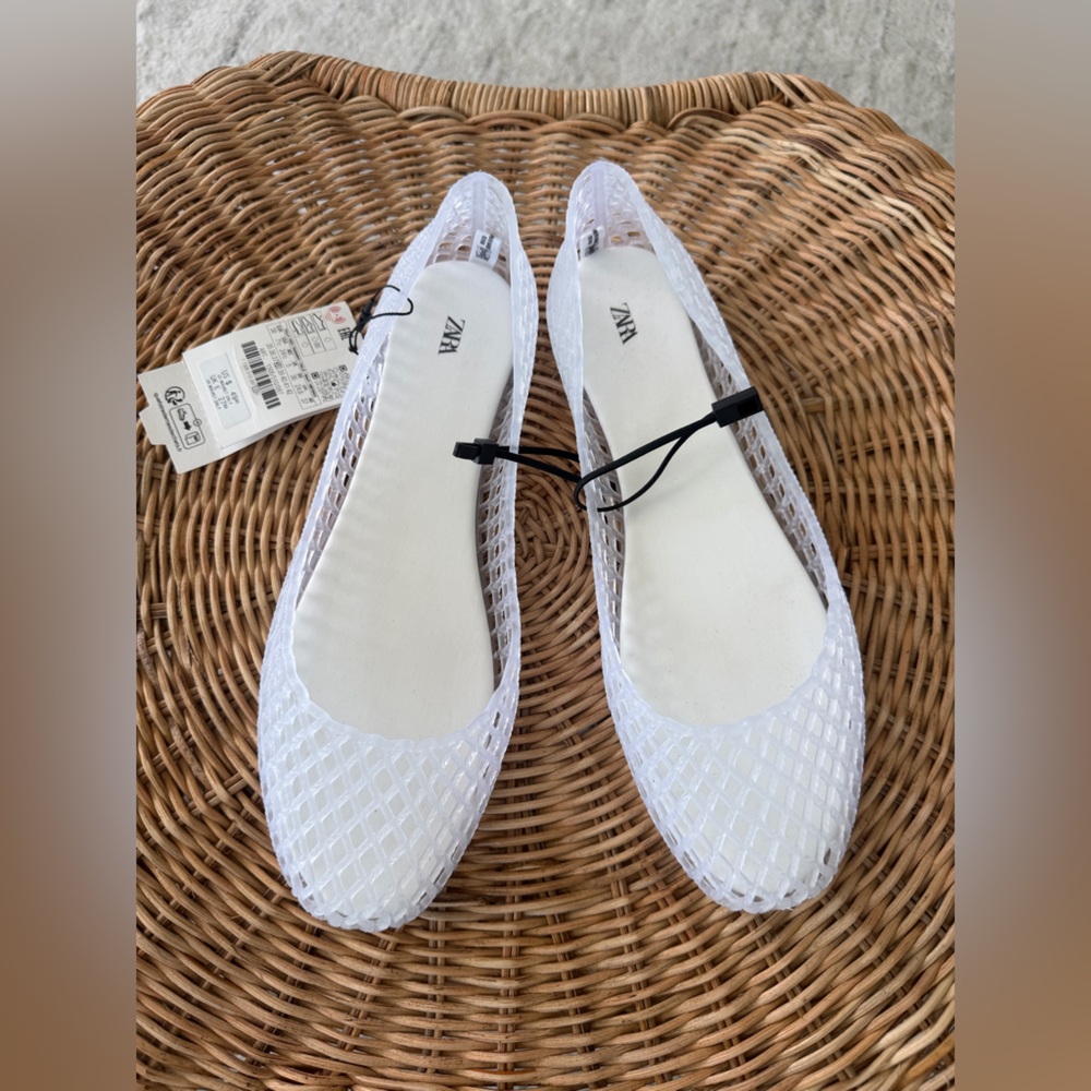 ZARA transparent JELLY FLATS - NWT- Women's Slip-On Jelly Flats - size 38
